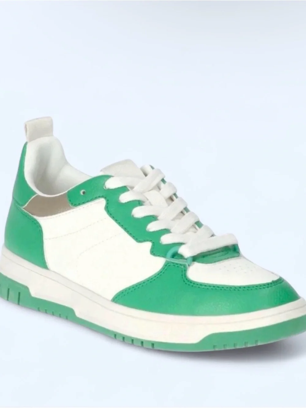 NWT Women’s Size 11 White Green Color Block Lifestyle Sneakers